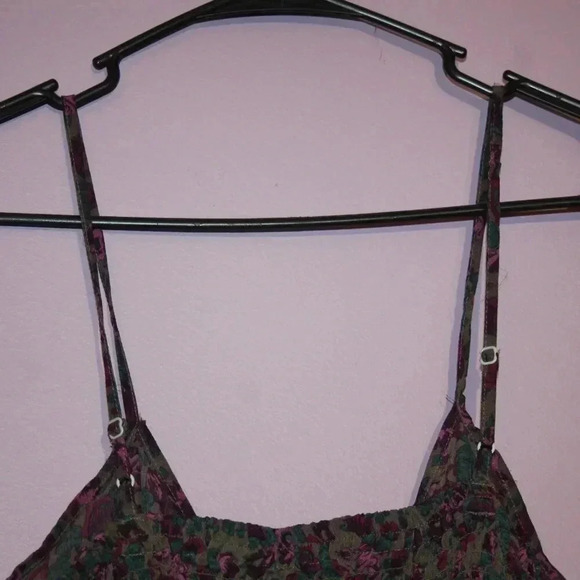 Express Medium Spaghetti Strap Tank Top - Picture 14 of 15